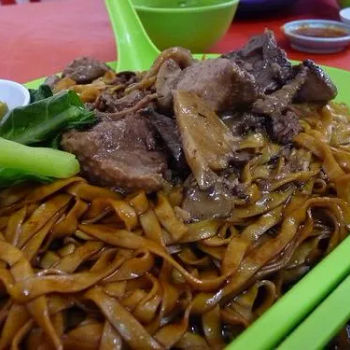 Braised Chicken Wantan Mee