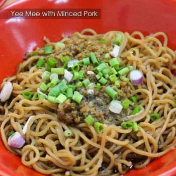 Yee Mee With Minced Pork