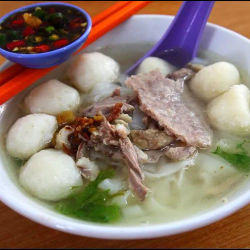 Homemade Fish Ball Koay Teow Soup