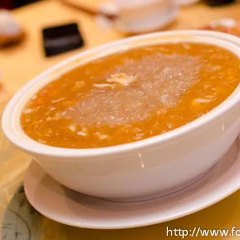 Braised Shark’S Fin Soup With Crab Meat & Roe