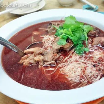 Foochow Red Wine Vermicelli with Wine Chicken