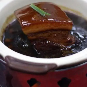 煲仔香肉 ~ Braised Pork Belly