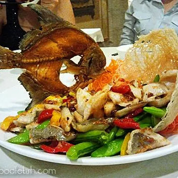 Yin Yang Pomfret Fish