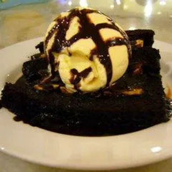 Banana Chocolate Cake