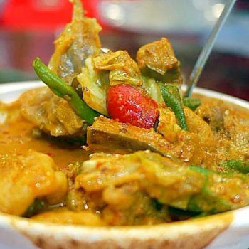 Penang-style Curry Fish Head