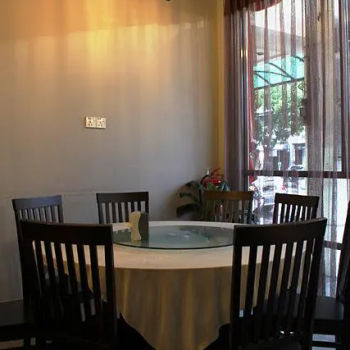 Aroi Thai Restaurant