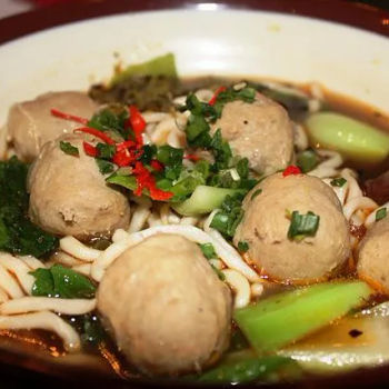 Taiwan Beef Balls Noodle