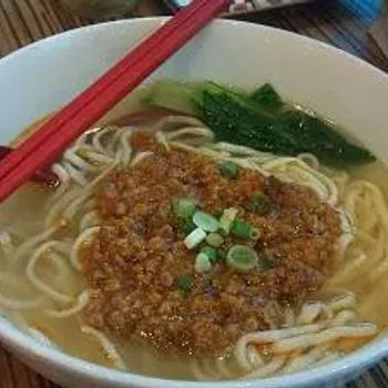 Sze Chaun Noodle In Sour And Spicy Soup