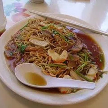 Yee-Foo Noodles Served In Some Gravy