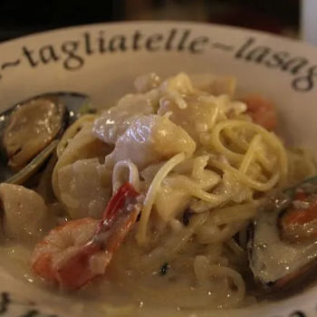 Seafood Alfredo Spaghetti