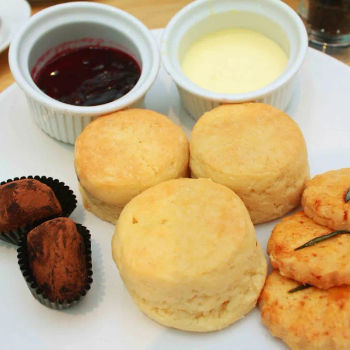 (from left to right)
Hand-rolled Chocolate Truffles, Scones, Rosemary & Cheese Cookies