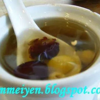 Double-boiled Snow Frog Jelly "Suet Kap"