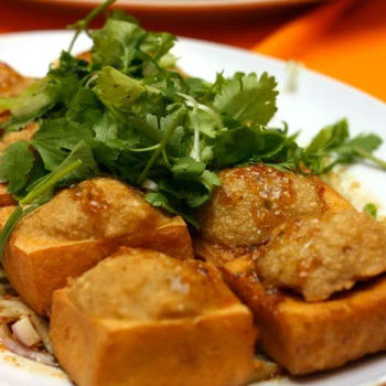 Signature Tofu (Beancurd) with sweet & sour Thai sauce