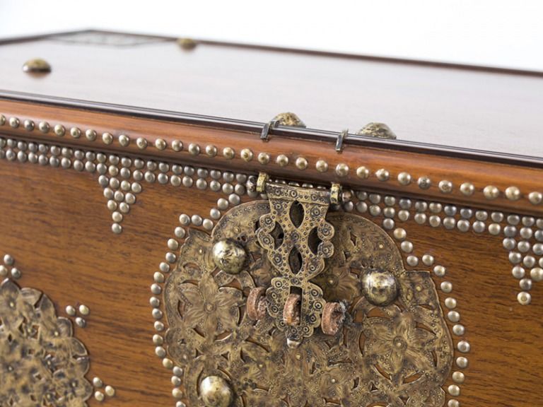 How to Select the Best Antiques - Hasp and Brass Fittings Arab Chest - The Past Perfect Collection - Singapore