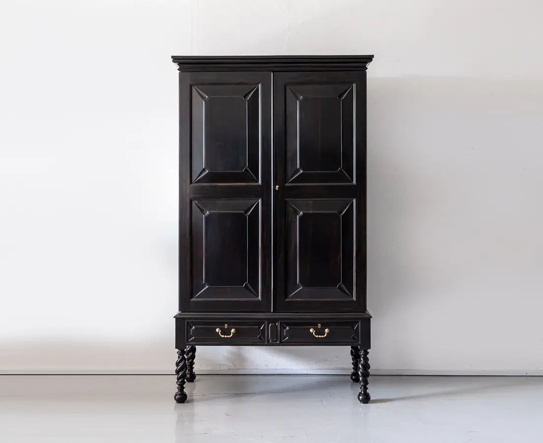 Colonial 2024 tall cupboard