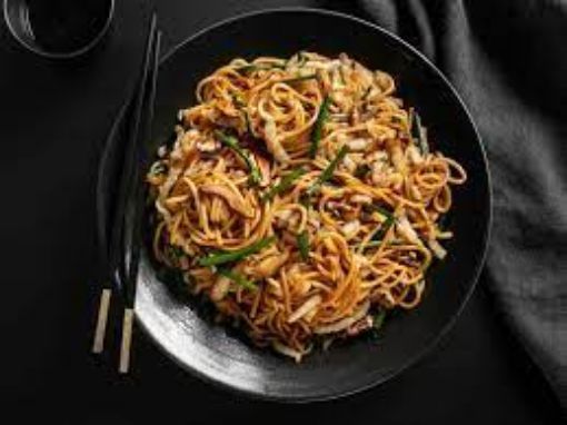 Picture of Lo mein noodles