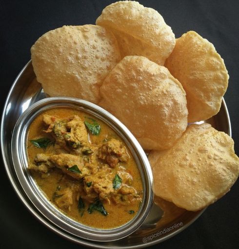 Picture of Poori with Chk Chettinadu