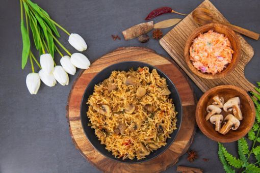 Picture of Hariyali Mushroom Biryani