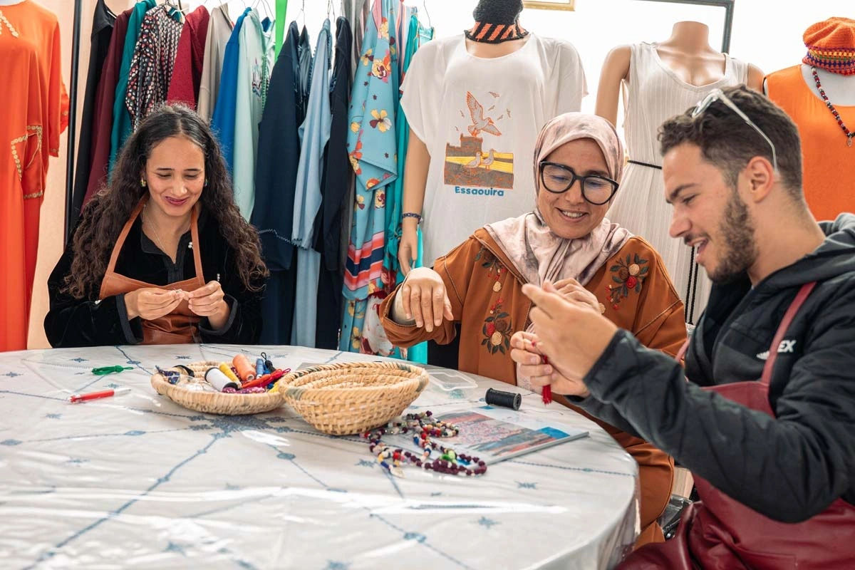 Create Your Own Moroccan Decorative Button Necklace 5