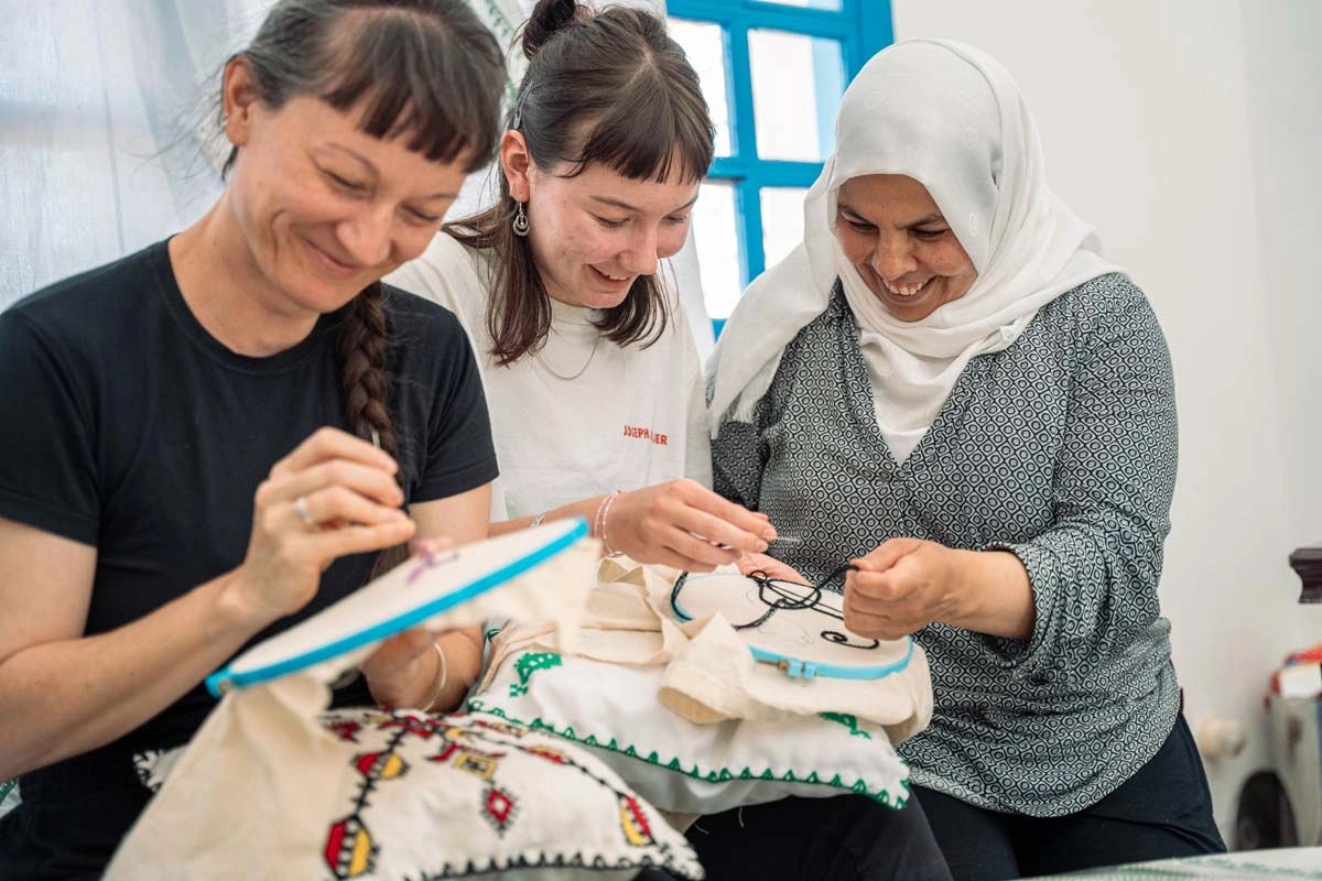 Traditional Moroccan Embroidery Workshop in Essaouira: Create Your Own Hand-Stitched Bag 13