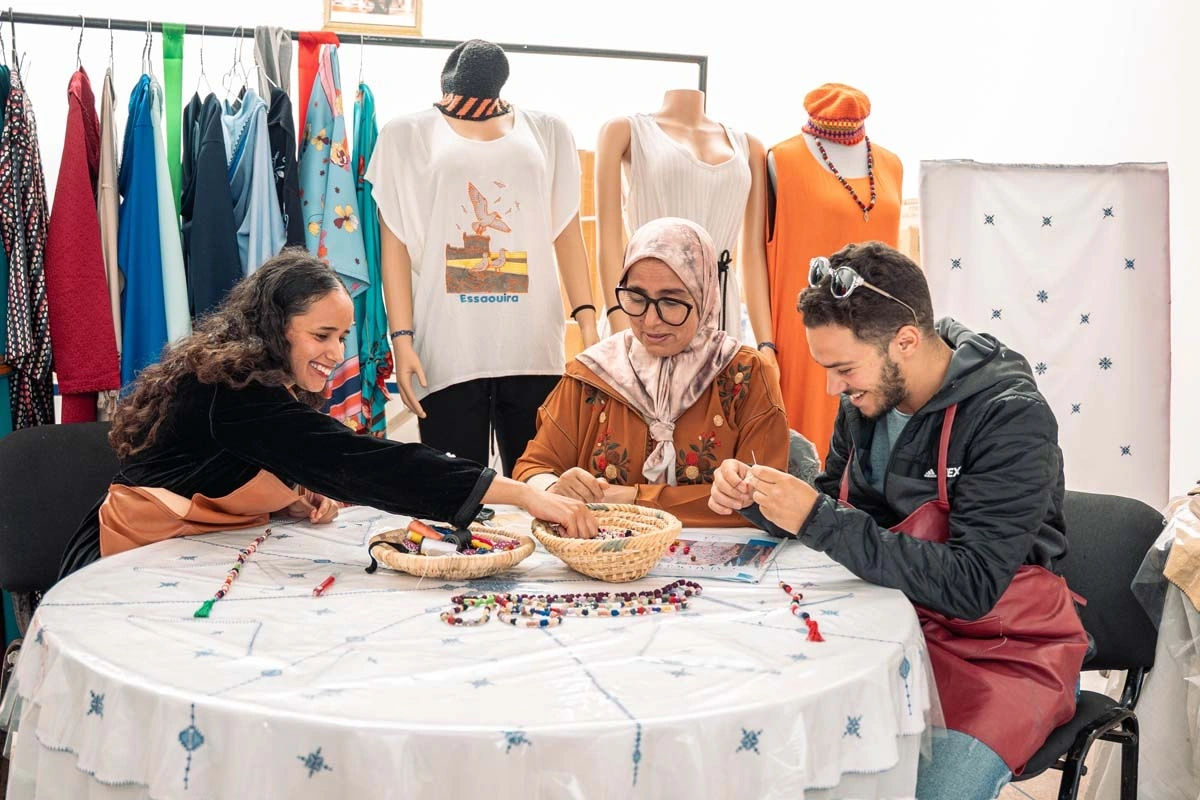 Create Your Own Moroccan Decorative Button Necklace 10