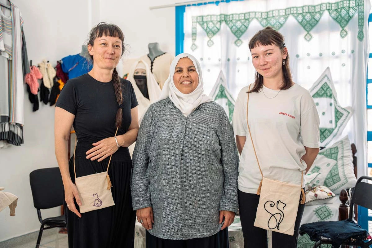Traditional Moroccan Embroidery Workshop in Essaouira: Create Your Own Hand-Stitched Bag 15