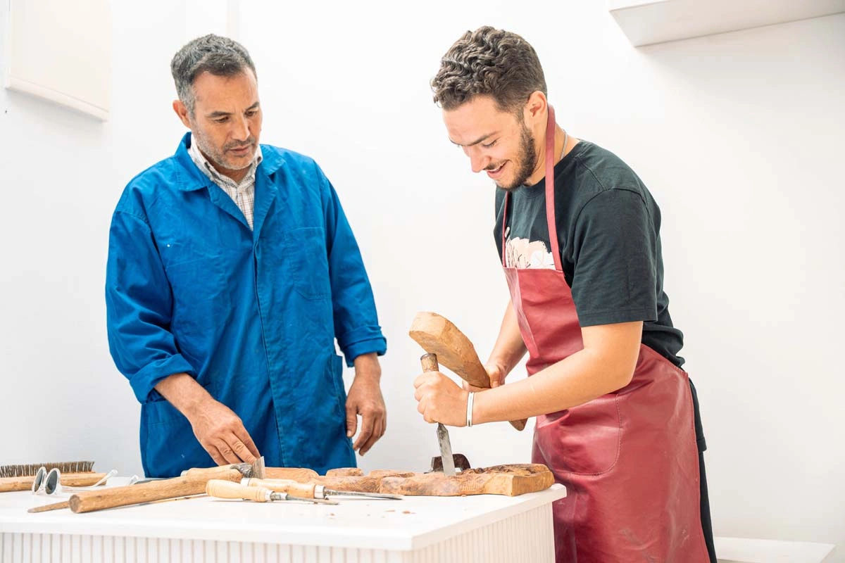 Thuya Wood Box Workshop: Create Your Own Handcrafted Box 7