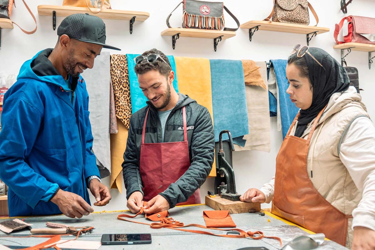 Leathercraft Workshop: Create Your Own Moroccan Leather Phone Case 9