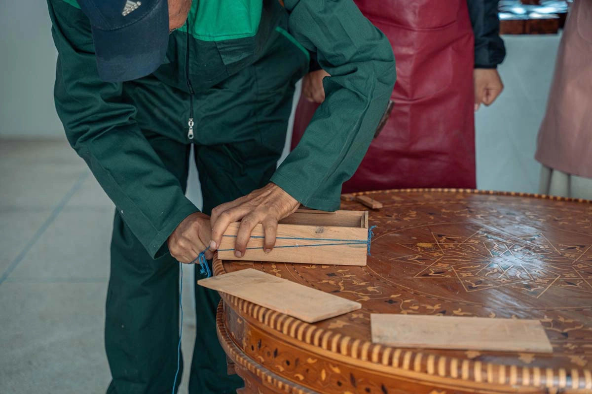 Thuya Wood Art Workshop: Create Your Own Moroccan Chess Set 2