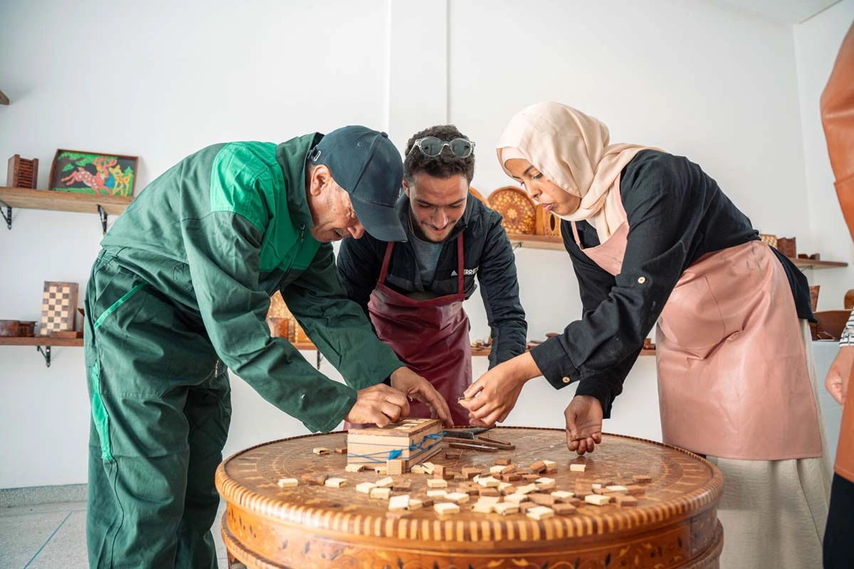 Thuya Wood Art Workshop: Create Your Own Moroccan Chess Set 7