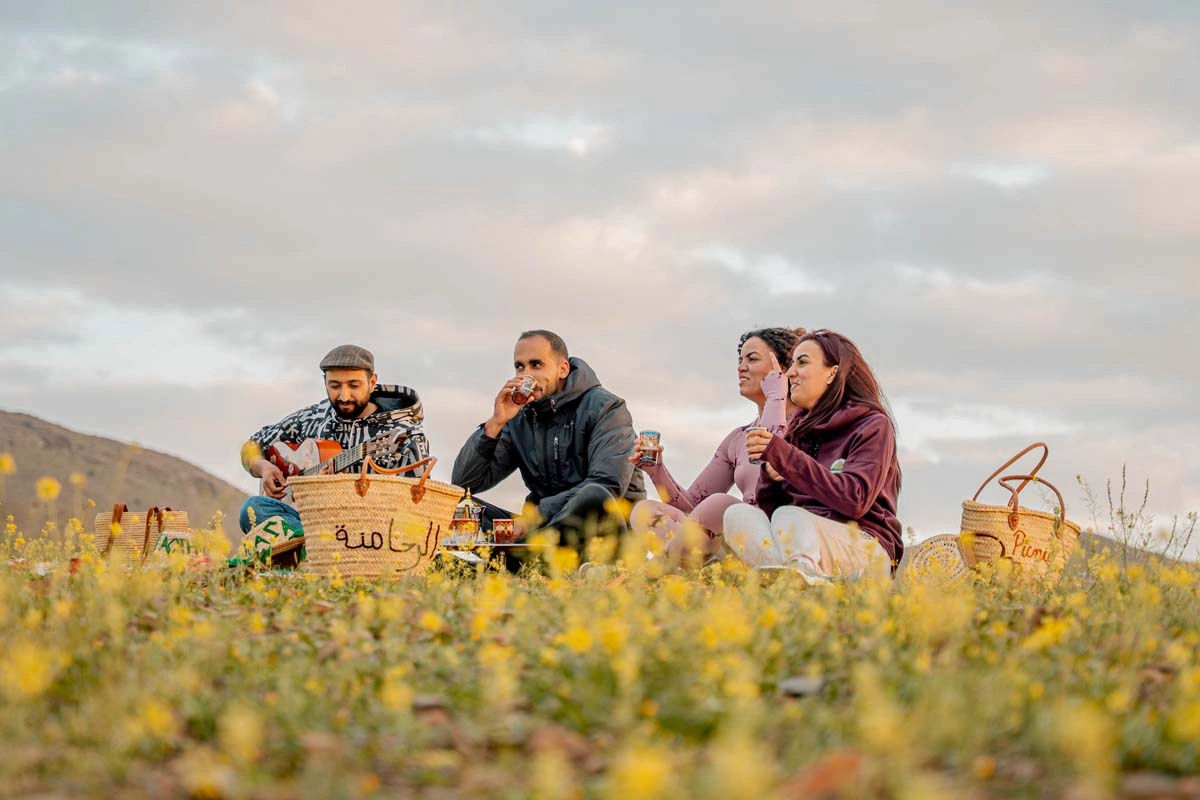Traditional Picnic Experience: Seasonal Dishes & Mint Tea in Nature 6