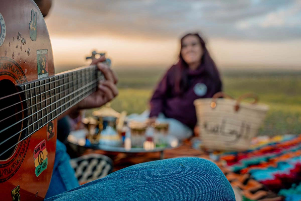 Traditional Picnic Experience: Seasonal Dishes & Mint Tea in Nature 3