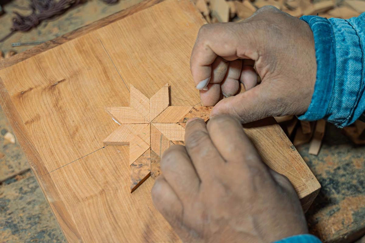 Thuya Woodcraft Workshop: Create Your Own Moroccan Thuya Box 5