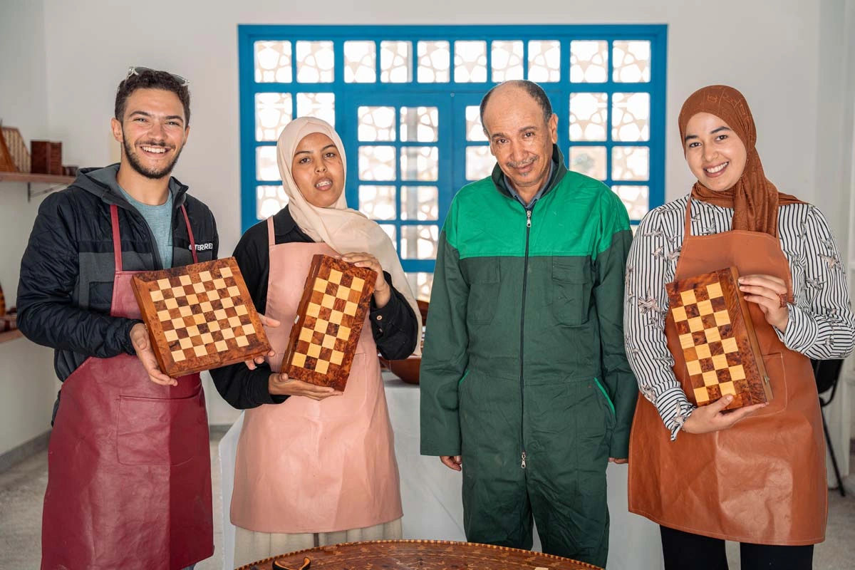 Thuya Wood Art Workshop: Create Your Own Moroccan Chess Set 11