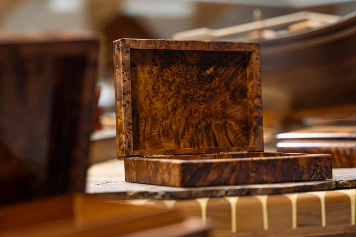 Thuya Woodcraft Workshop: Create Your Own Moroccan Thuya Box 12