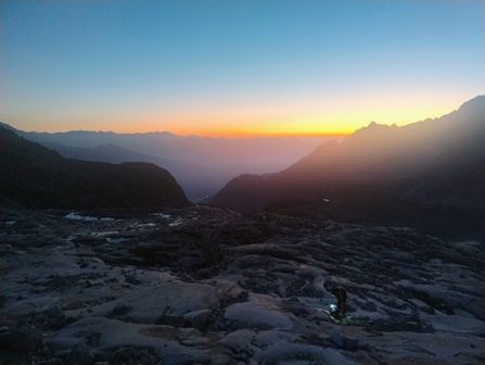 Alba verso la valle