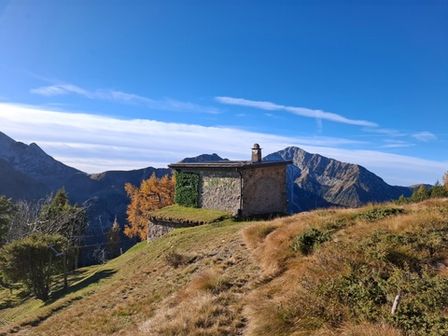 Tre Pizzi e Monte Pietra Quadra da Roncobello - foto 1