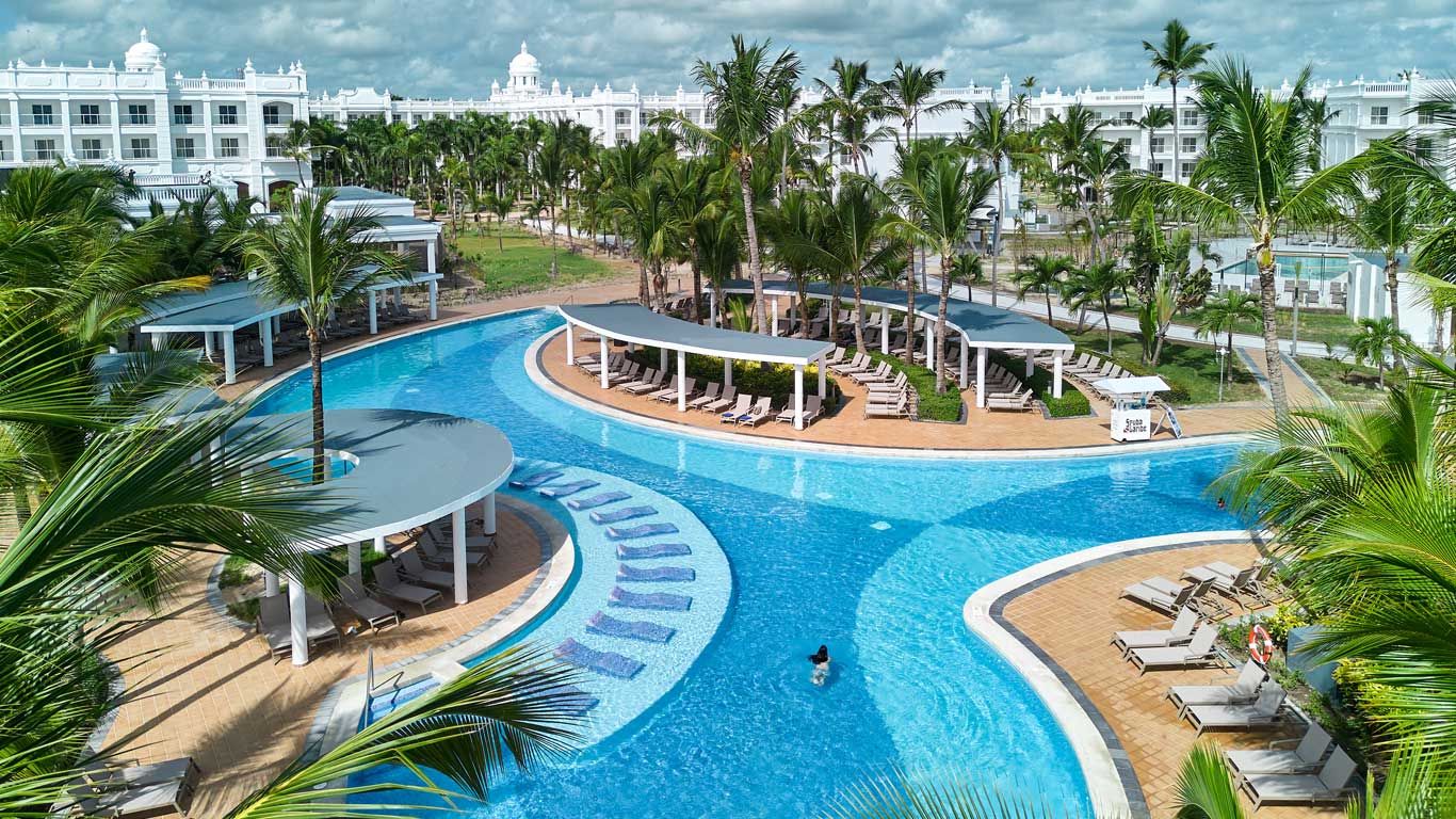 Viva the Tropics: All-Inclusive Mexico or Dominican Republic