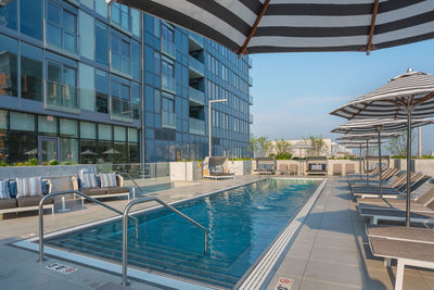 Old Town Chicago – Sky-High Luxury Living