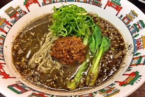 ベジ・ブラック担々麺