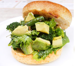 アボカドグリーンベジバーガー