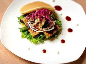 米粉のパンケーキバーガー　テンペBBQ