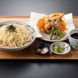 吹き寄せかき揚げうどん