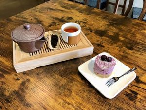 静岡川根和紅茶& 木苺ケーキセット