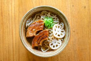 ヴィーガン沖縄蓮根そば