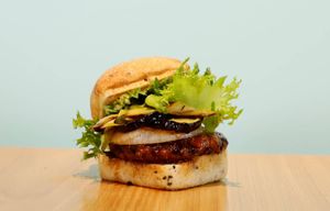 小豆島伝承大豆仕込み醤油の照り焼き PANBURGER