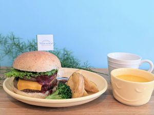 ジュニアチーズバーガー