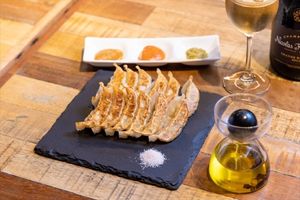 シャン食カレーギョウザ