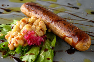 柔らかソーセージのグリル～白いんげん豆とハーブサラダ添え～