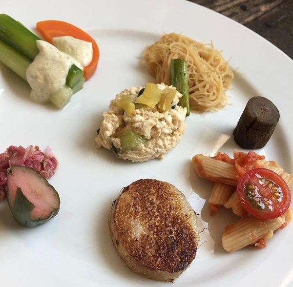 季節野菜の盛り合わせプレート